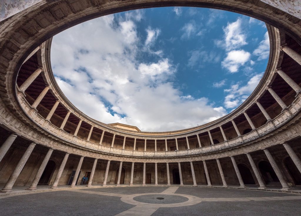 eye, courtyard, beautiful-4680961.jpg